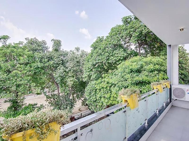 Nuab House - Near Fortis, Max, Medanta, Paras Hospitals And Huda Metro Gurgaon Buitenkant foto